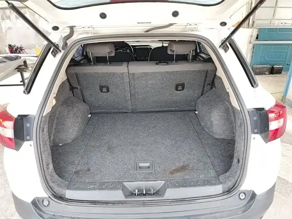 Dongfeng Fengshen AX3 2016 Model 1.5L Automatic Sporty Edition — миниатюра 19