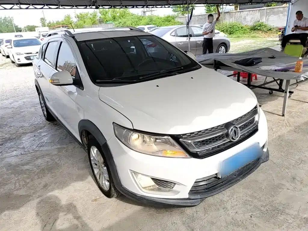Dongfeng Fengshen AX3 2016 Model 1.5L Automatic Sporty Edition — миниатюра 4