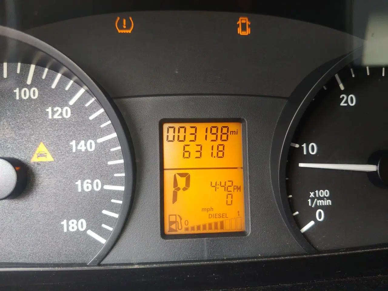 Mercedes-Benz Sprinter  — миниатюра 13