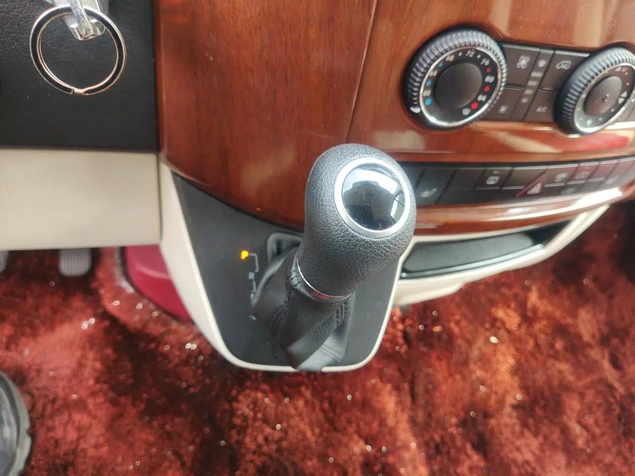 Mercedes-Benz Sprinter  — миниатюра 15
