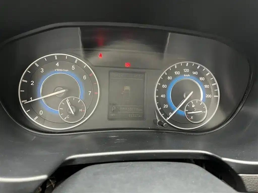 Fengguang S560 2018 Upgraded Model 1.8L CVT Premium 7-Seater — миниатюра 6