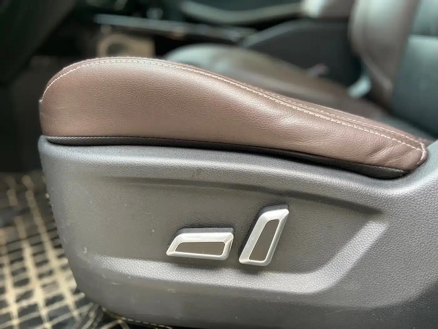 Fengguang S560 2018 Upgraded Model 1.8L CVT Smart Connected 7-Seater — миниатюра 7