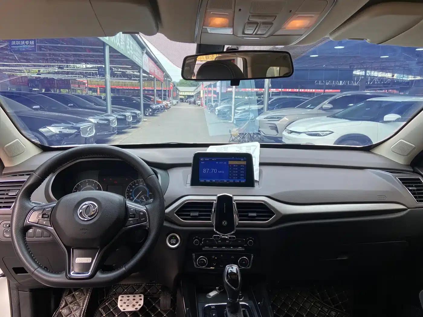 Fengguang S560 2018 Upgraded Model 1.8L CVT Smart Connected 7-Seater — миниатюра 8