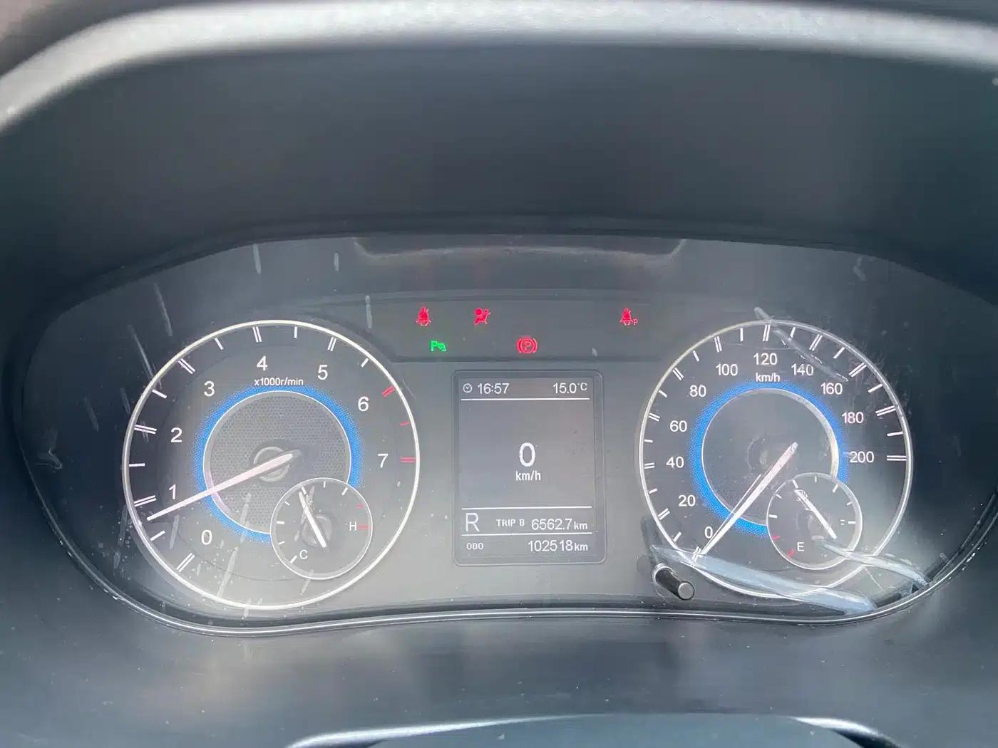 Fengguang S560 2018 Upgraded Model 1.8L CVT Smart Connected 7-Seater — миниатюра 10