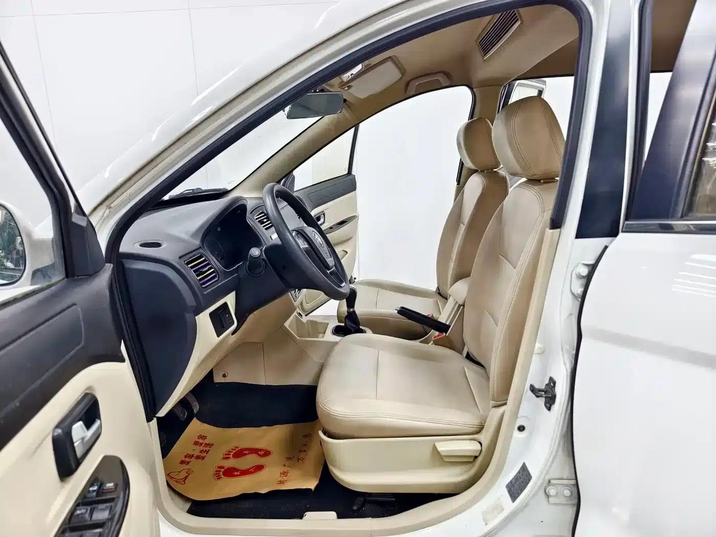 Fengguang 370 2016 Model 1.5L Manual Standard II 7-Seater — миниатюра 11