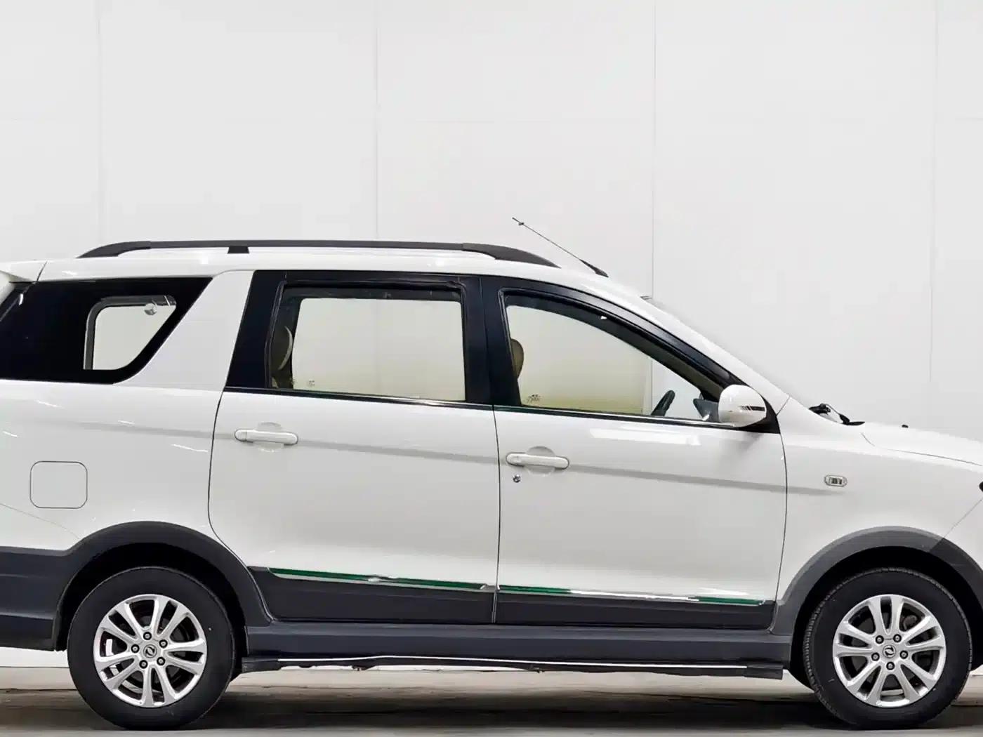 Fengguang 370 2016 Model 1.5L Manual Standard II 7-Seater — миниатюра 8