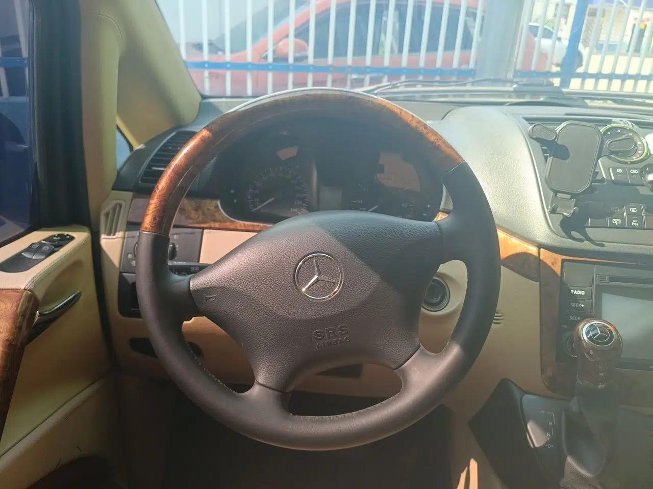 Mercedes-Benz Viano 2015 3.0L Partner Edition — миниатюра 11
