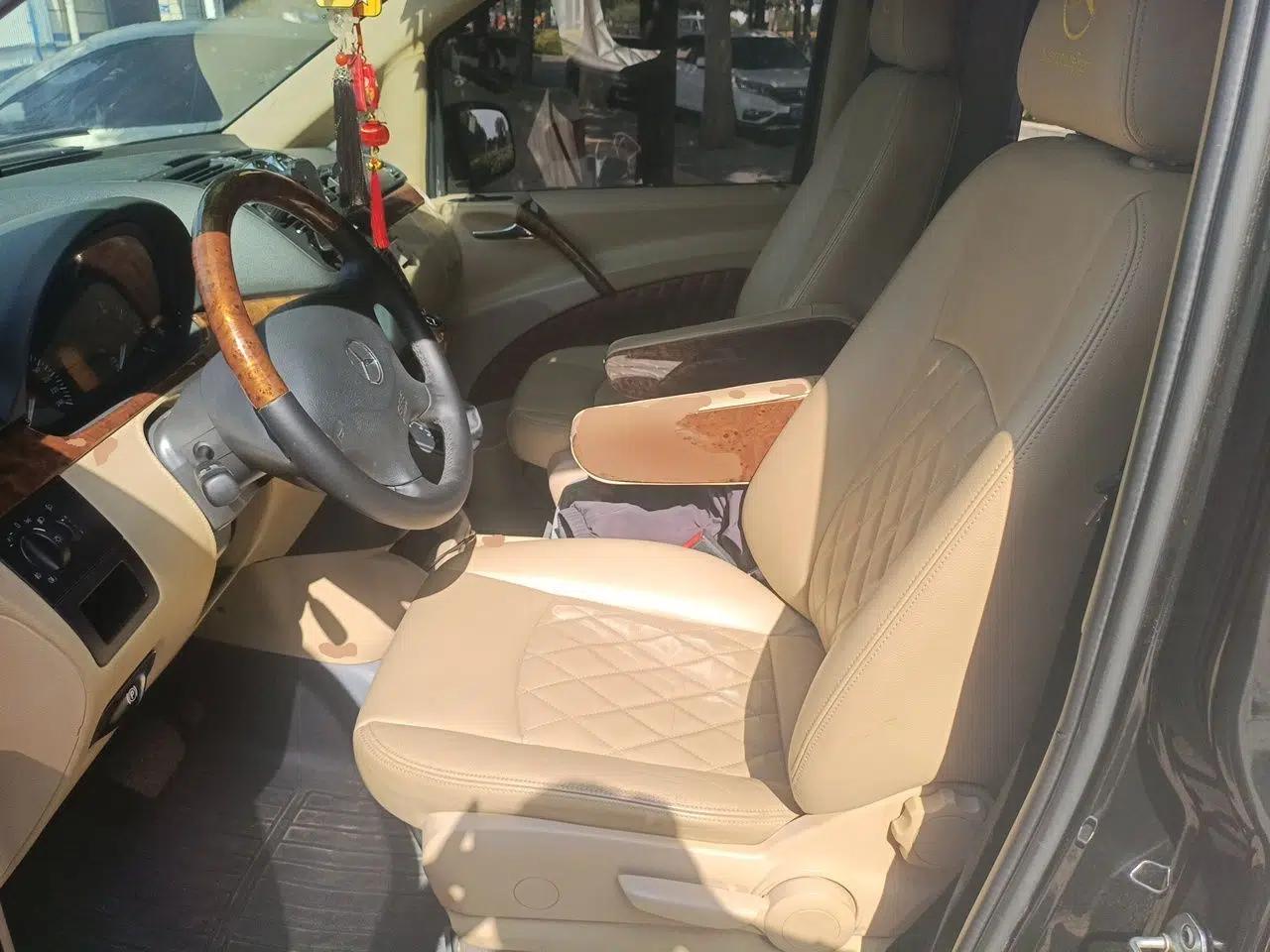 Mercedes-Benz Viano 2015 3.0L Partner Edition — миниатюра 16