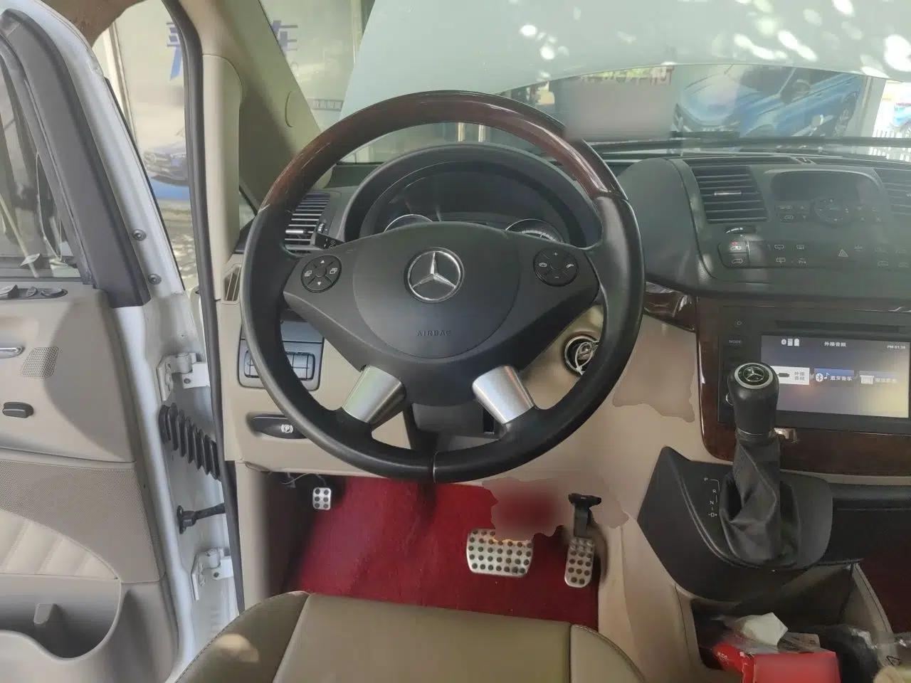 Mercedes-Benz Viano 2015 3.0L Partner Edition — миниатюра 11