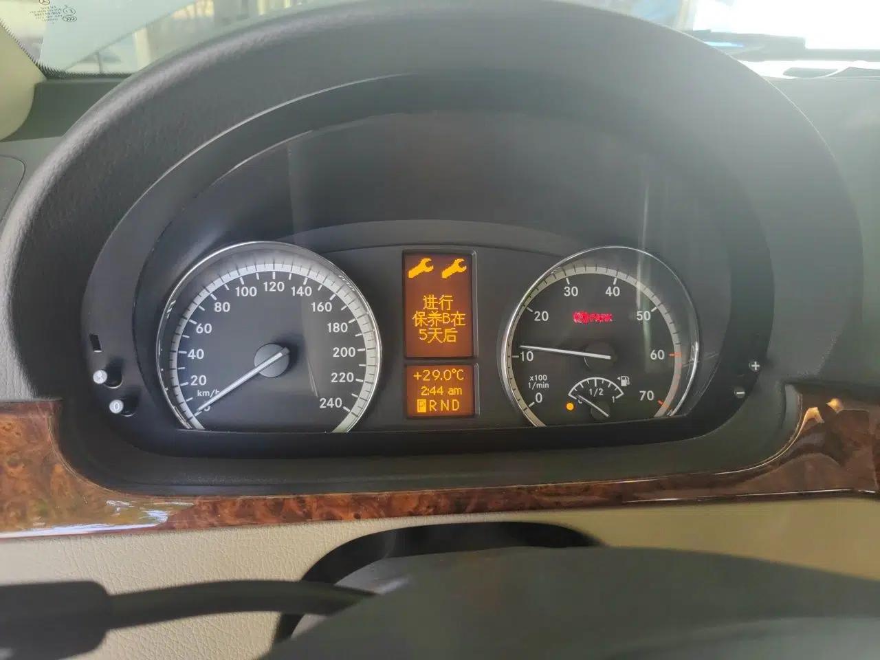 Mercedes-Benz Viano 2015 3.0L Partner Edition — миниатюра 12