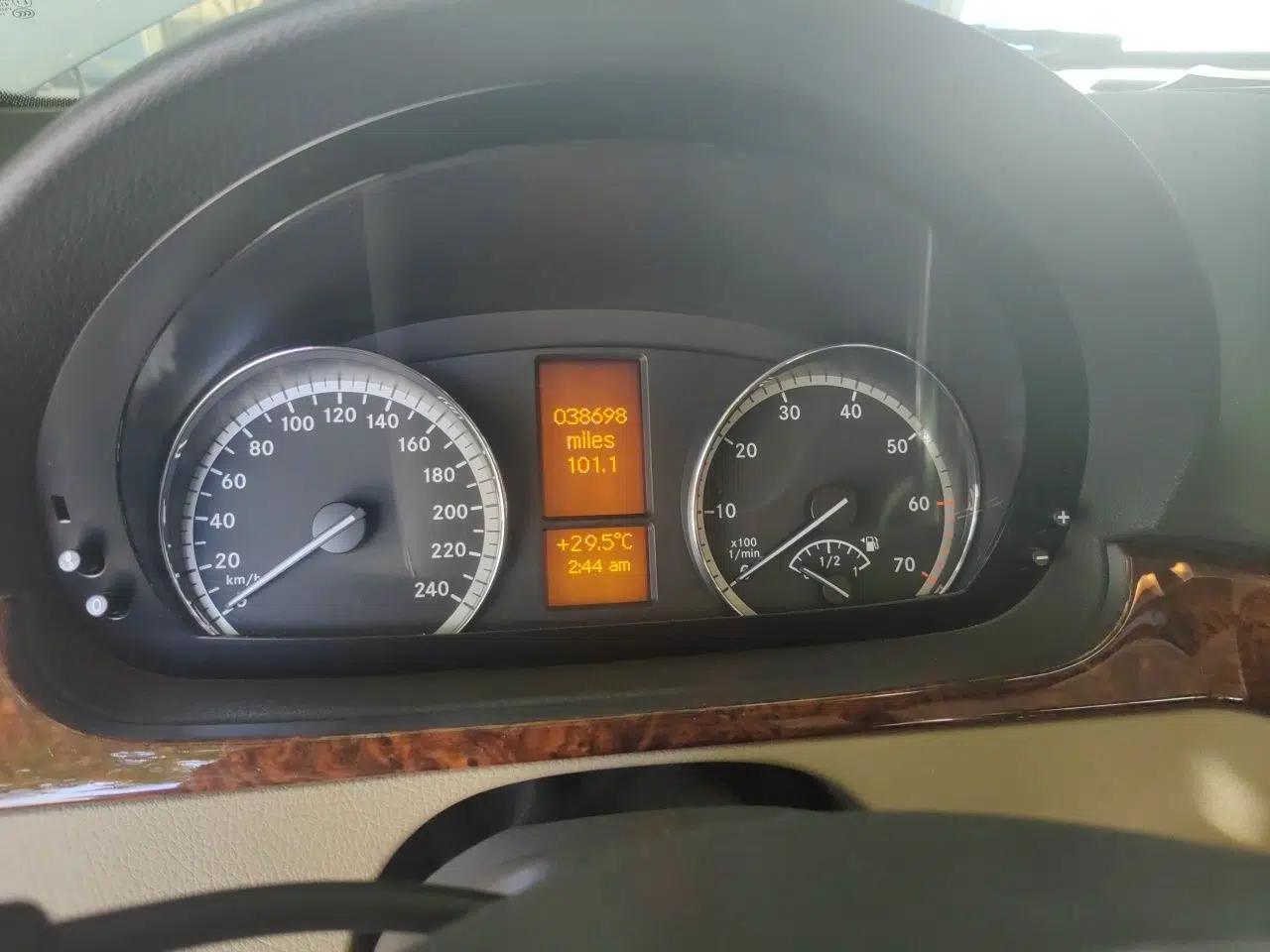 Mercedes-Benz Viano 2015 3.0L Partner Edition — миниатюра 13