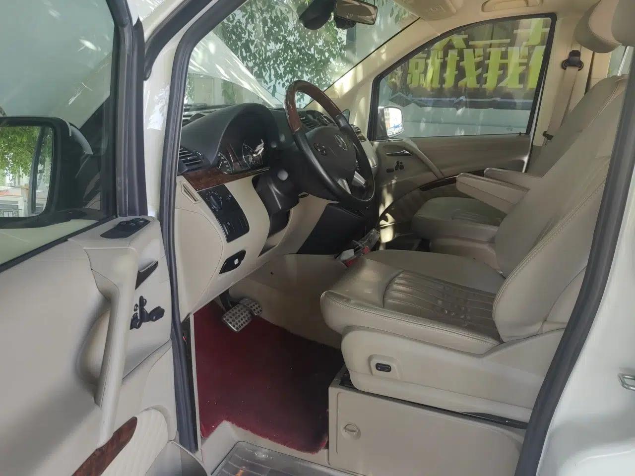 Mercedes-Benz Viano 2015 3.0L Partner Edition — миниатюра 17