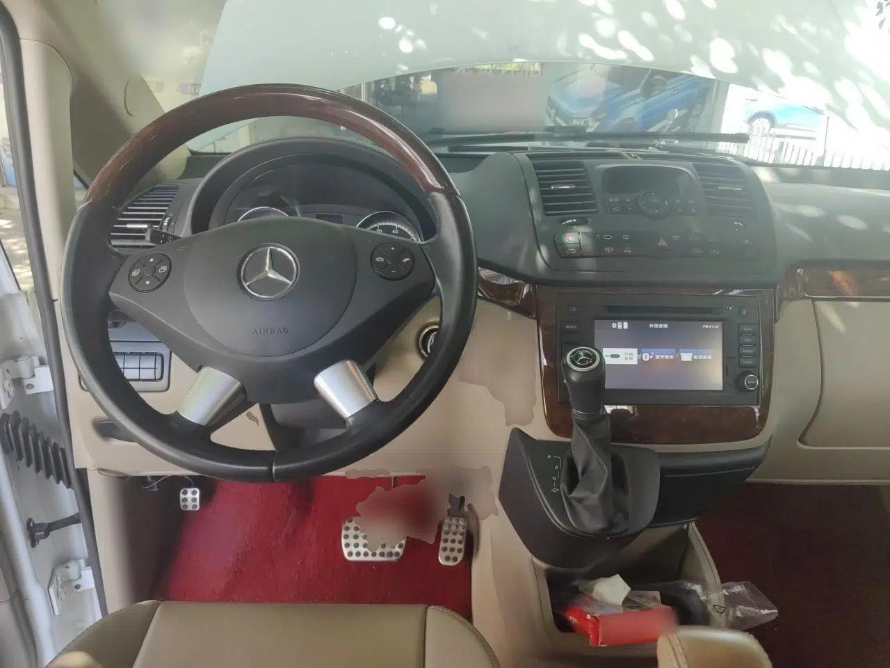 Mercedes-Benz Viano 2015 3.0L Partner Edition — миниатюра 10