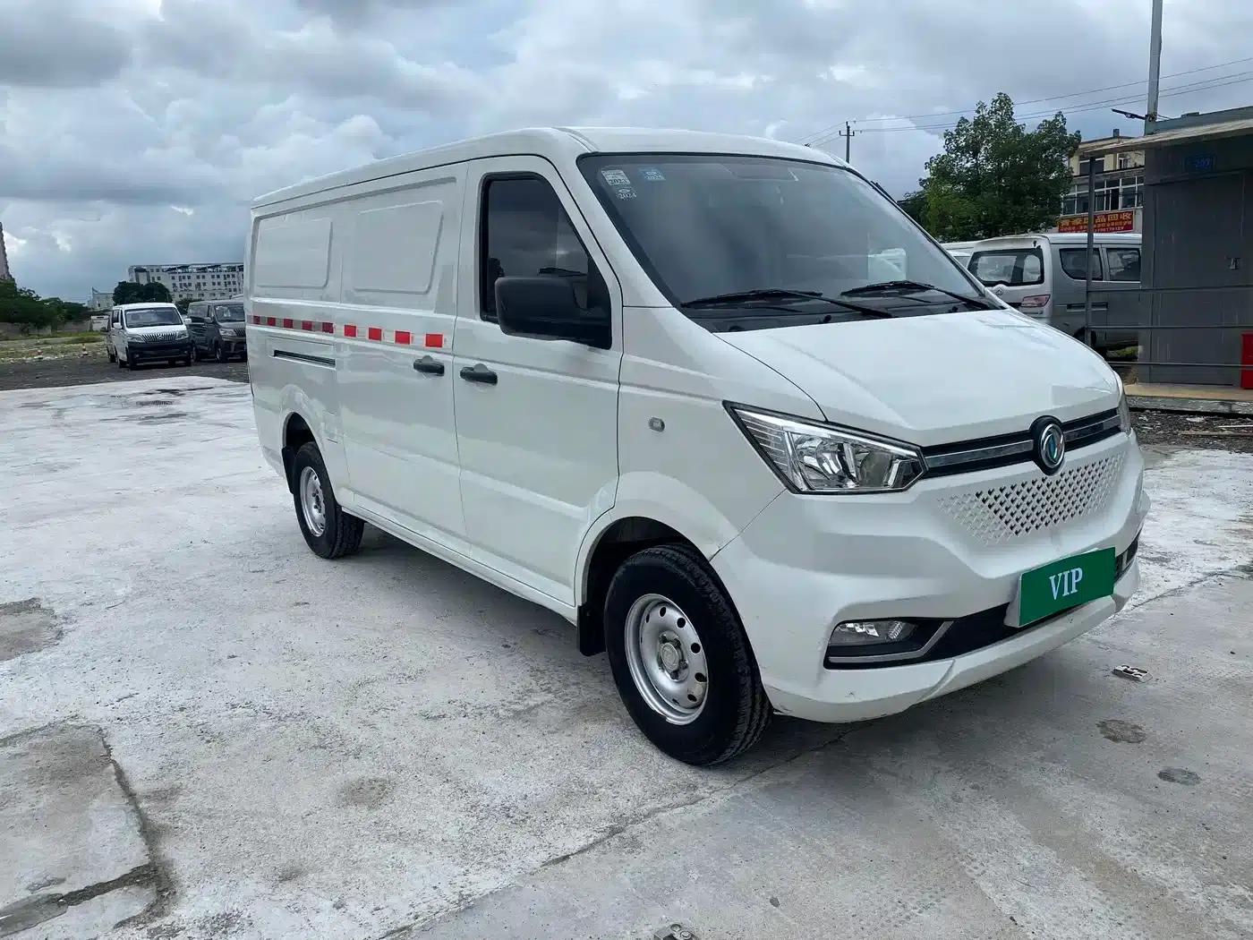 Yufeng EM26 2023 Standard Edition 41.472kWh Henan Lithium Power — миниатюра 3