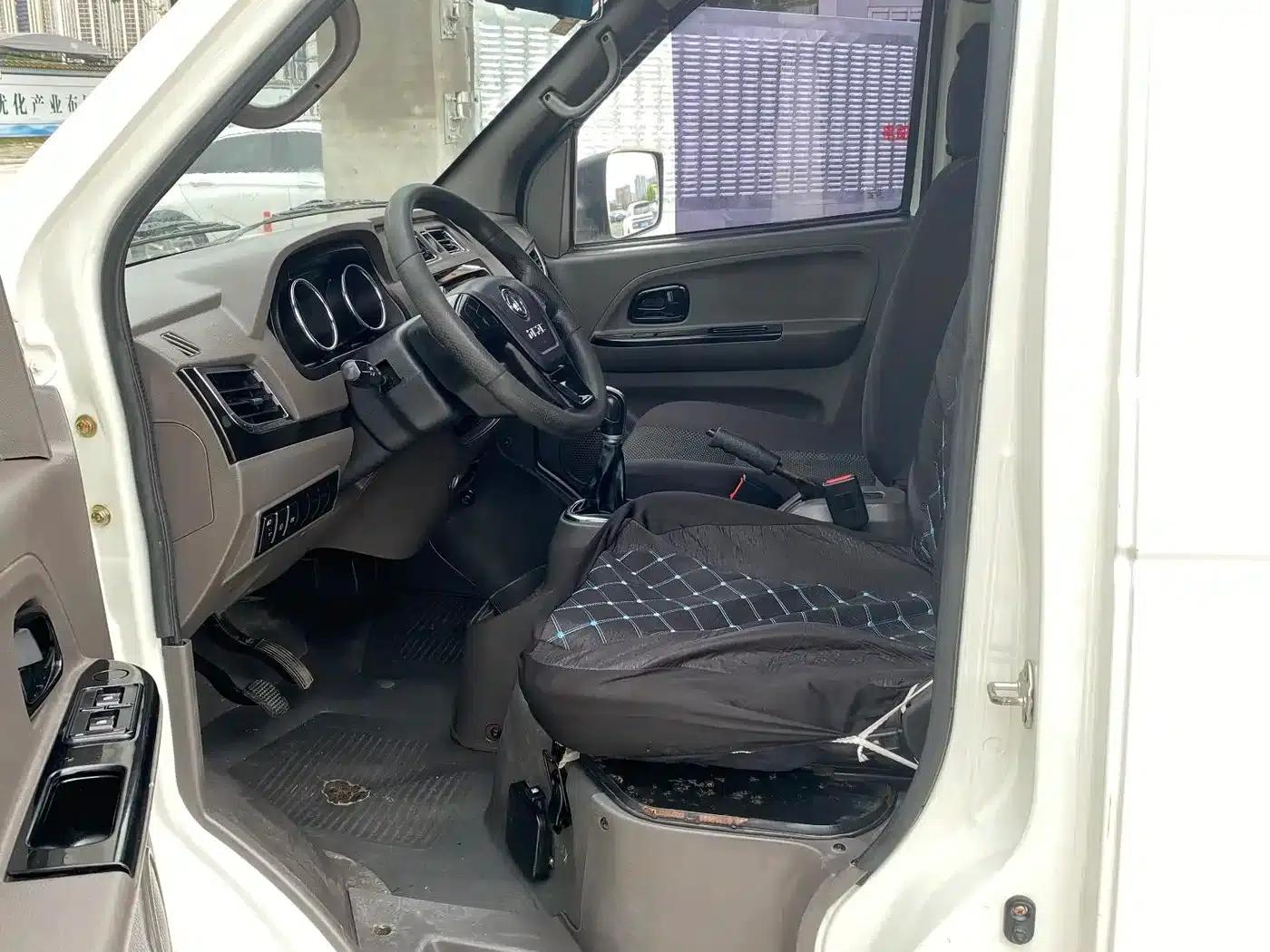 Yufeng EM26 2023 Standard Edition 41.472kWh Henan Lithium Power — миниатюра 5