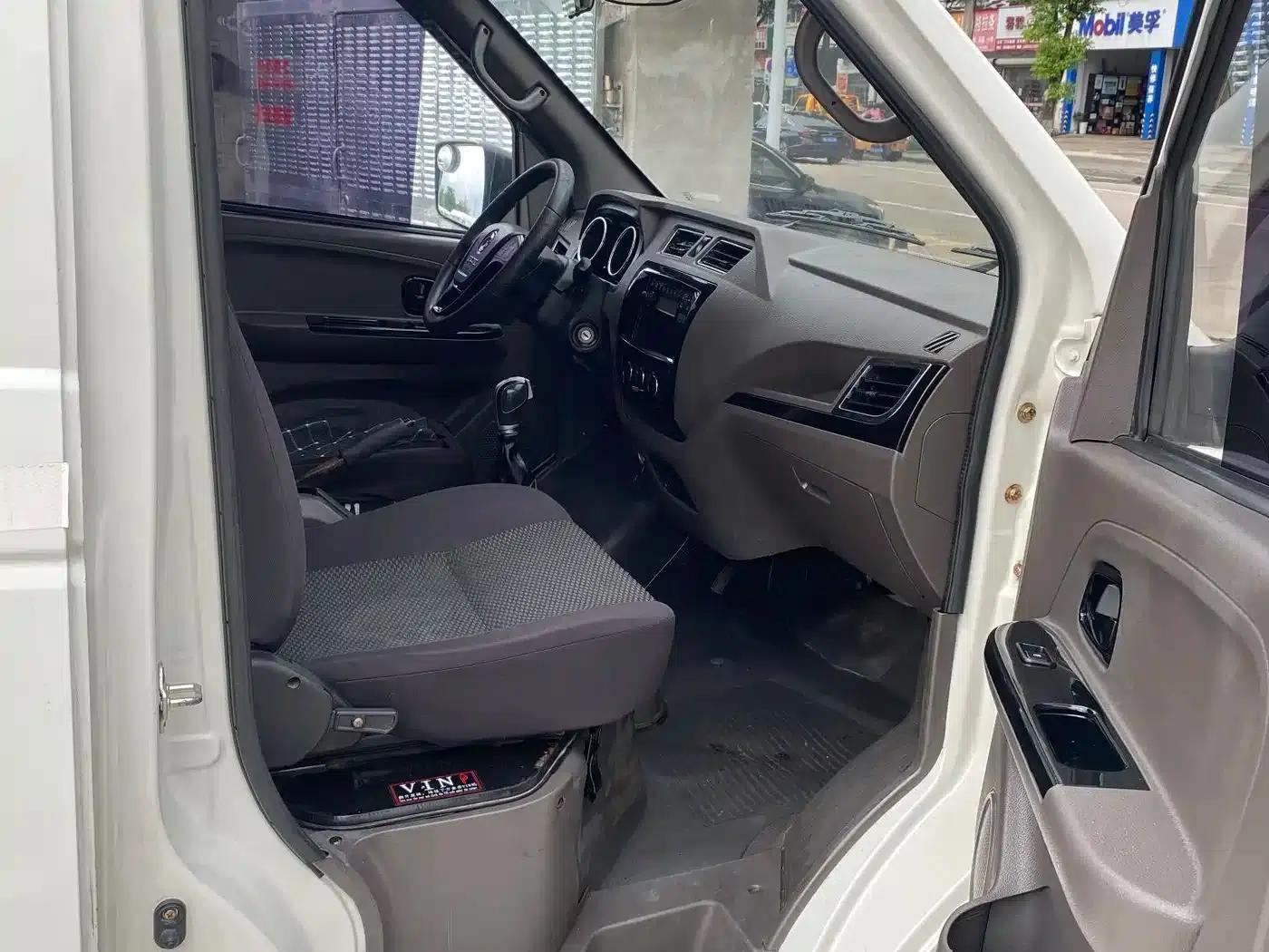 Yufeng EM26 2023 Standard Edition 41.472kWh Henan Lithium Power — миниатюра 6