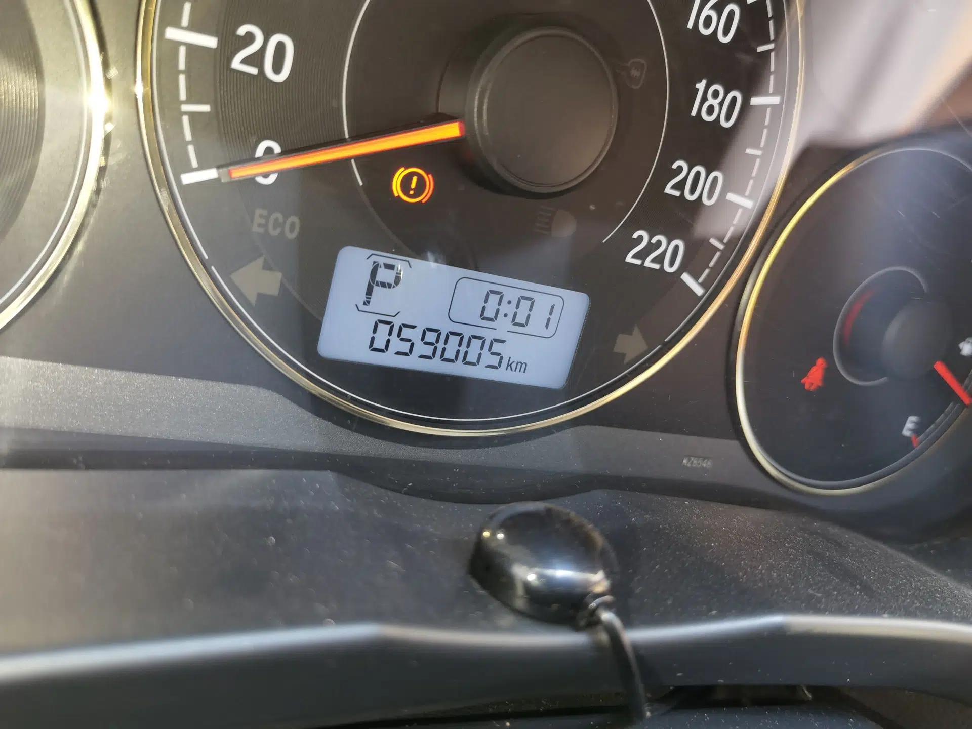 Honda Greiz 2016 1.5L CVT Comfort Version — миниатюра 13