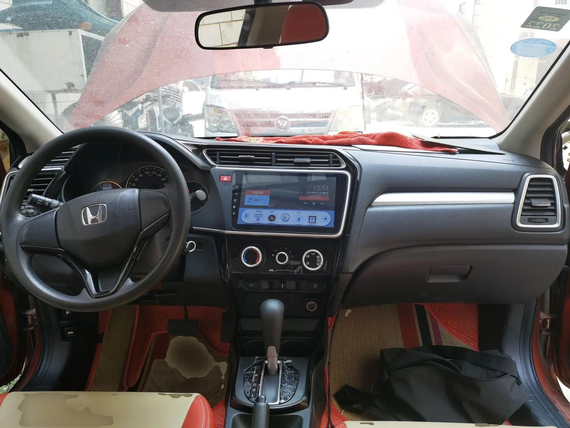 Honda Greiz 2016 1.5L CVT Comfort Version — миниатюра 10