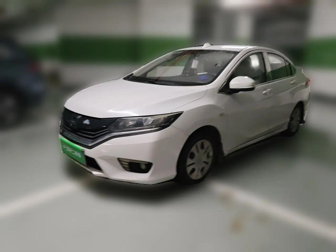 Honda Greiz 2016 1.5L CVT Classic Edition — миниатюра 1