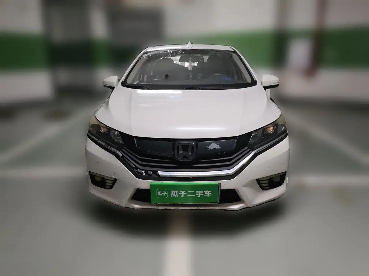 Honda Greiz 2016 1.5L CVT Classic Edition — миниатюра 2