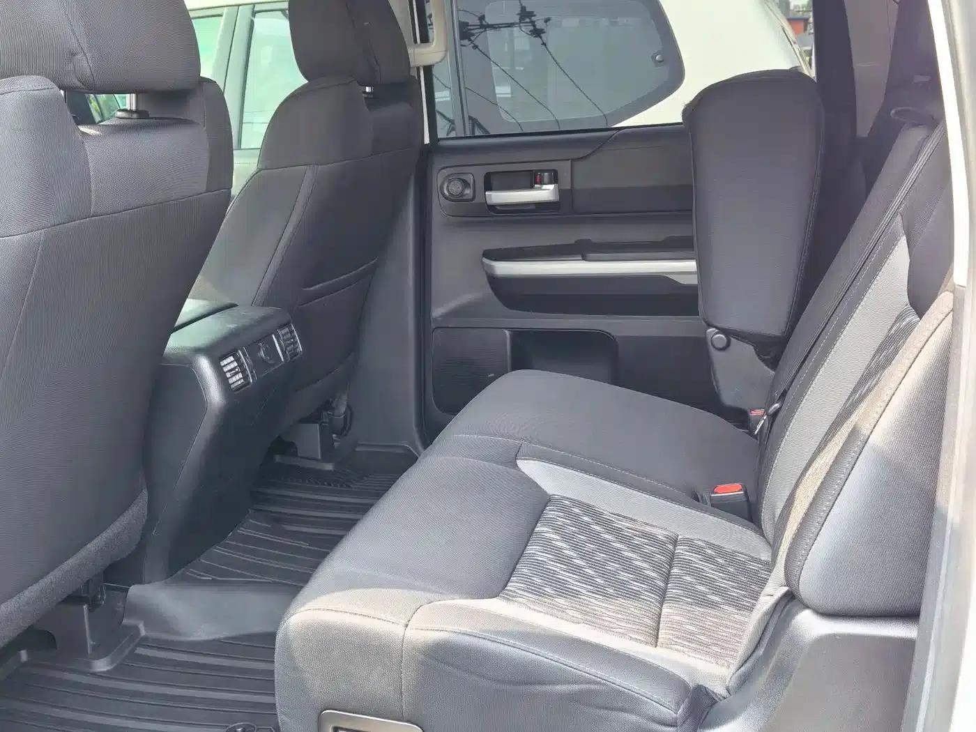 2020 Tundra 5.7L US Spec — миниатюра 5