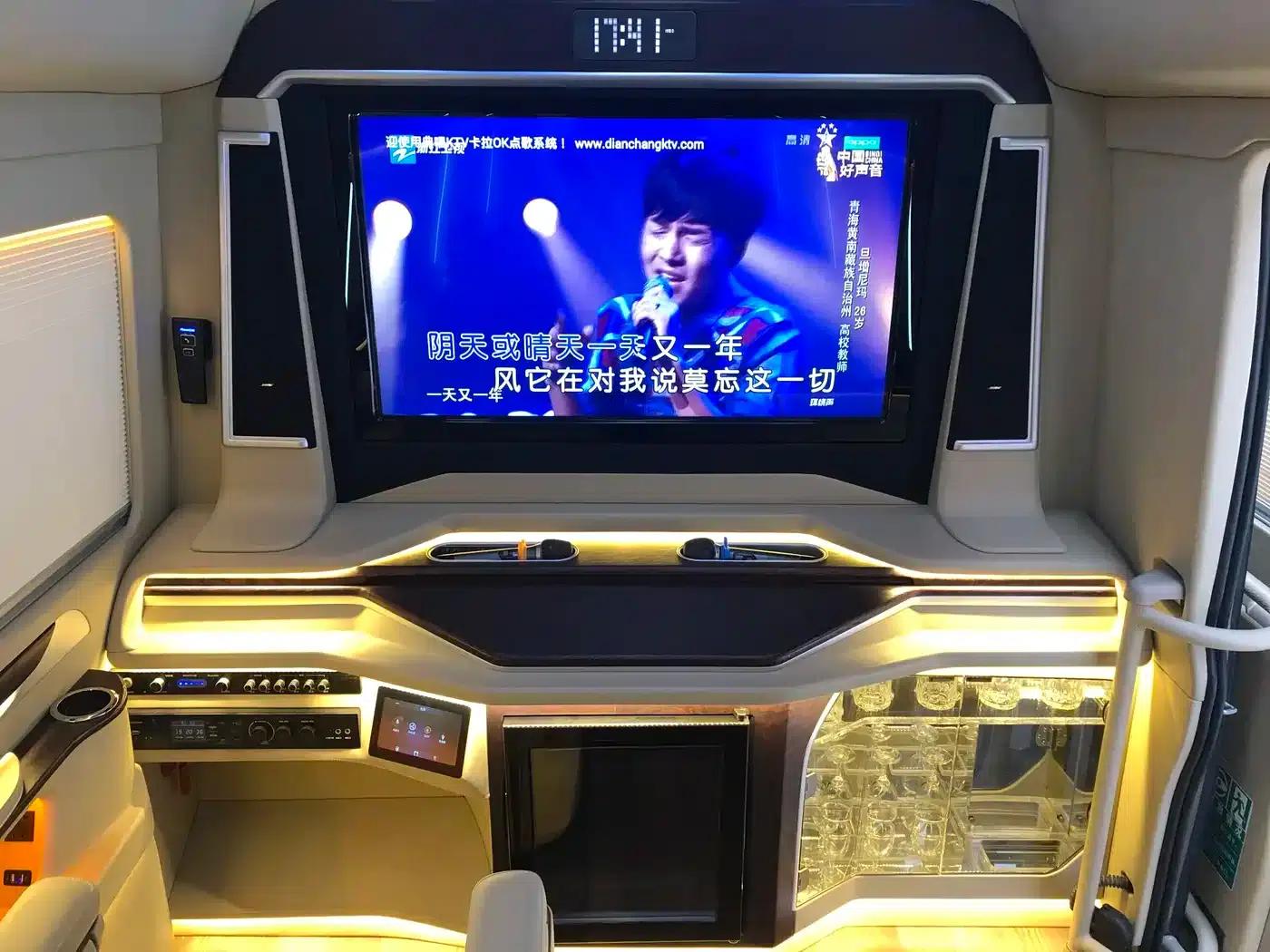 2019 Toyota Coaster 4.0L Premium Edition GRB53L-ZCMSK 20-seater Special Edition 9GR — миниатюра 15