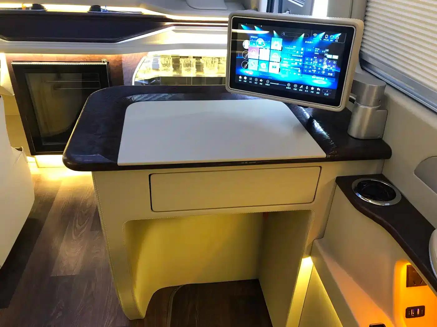 2019 Toyota Coaster 4.0L Premium Edition GRB53L-ZCMSK 20-seater Special Edition 9GR — миниатюра 18