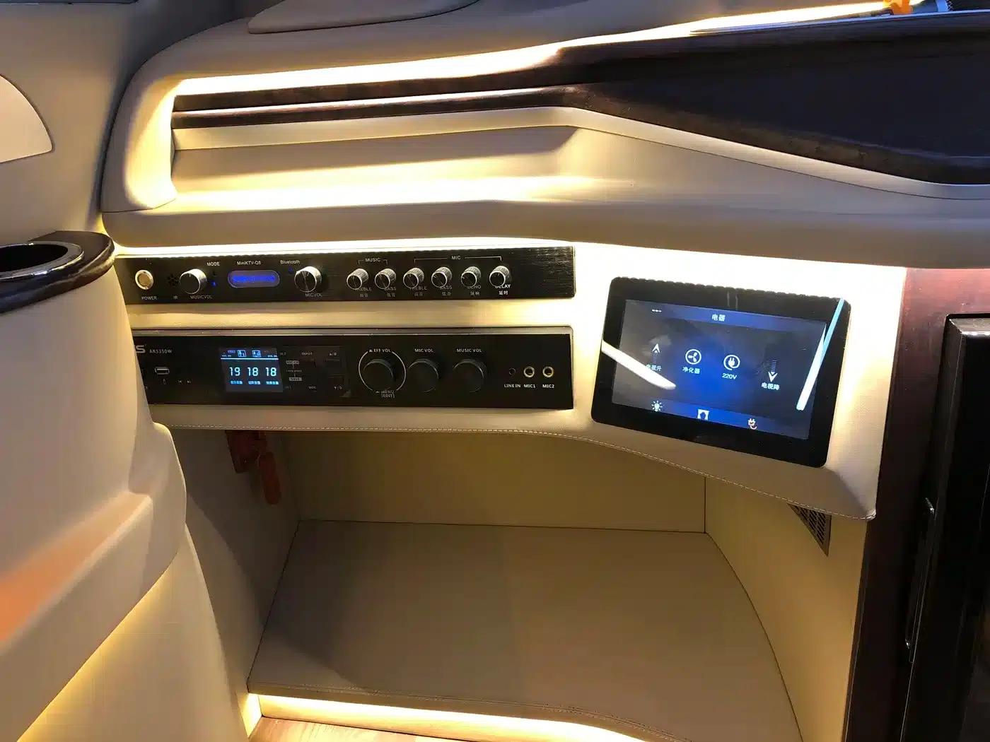 2019 Toyota Coaster 4.0L Premium Edition GRB53L-ZCMSK 20-seater Special Edition 9GR — миниатюра 6