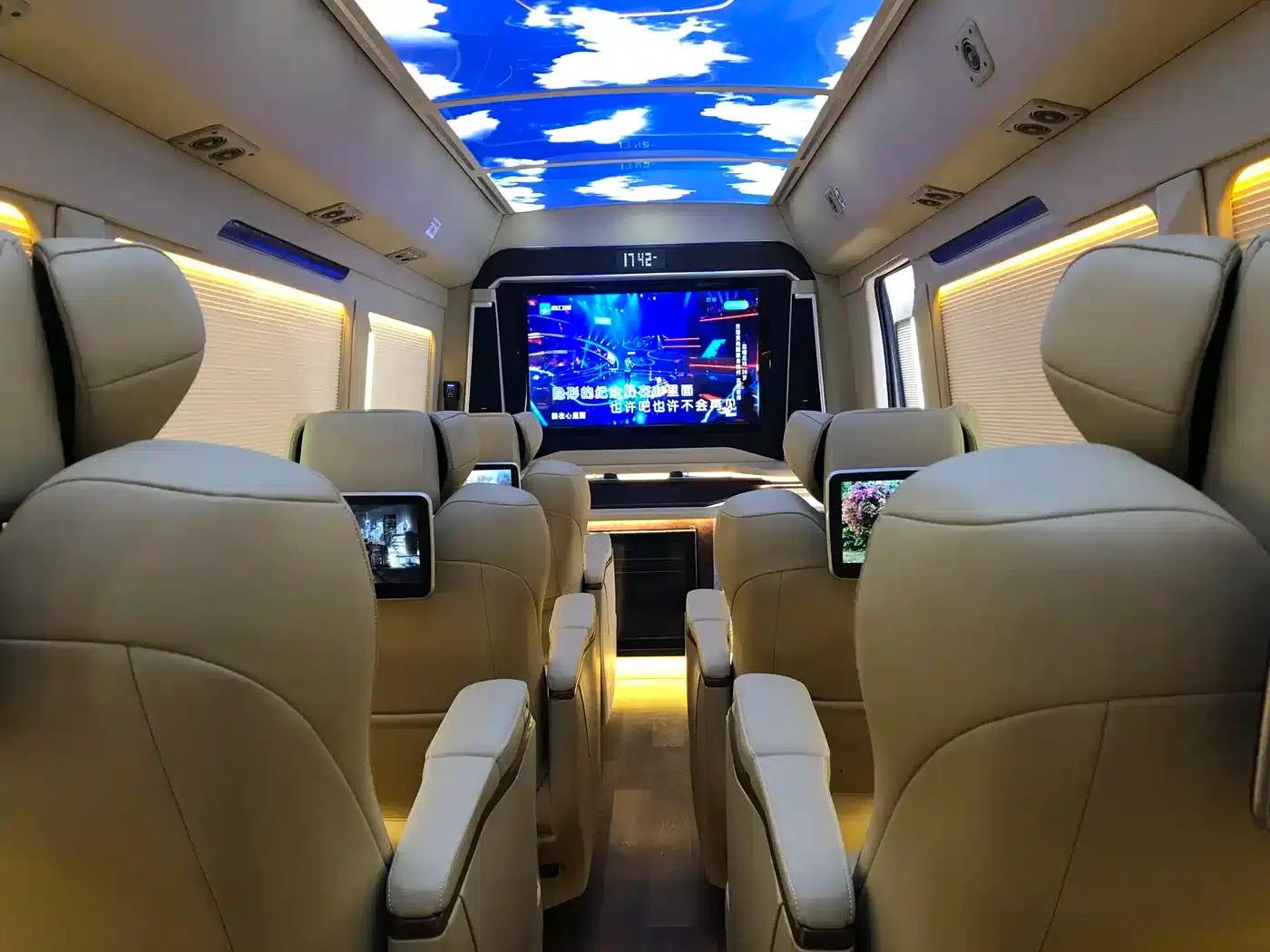 2019 Toyota Coaster 4.0L Premium Edition GRB53L-ZCMSK 20-seater Special Edition 9GR — миниатюра 8