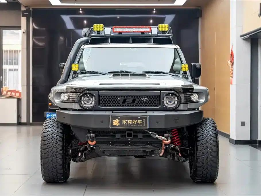 2017 FJ Cruiser 4.0L — миниатюра 2
