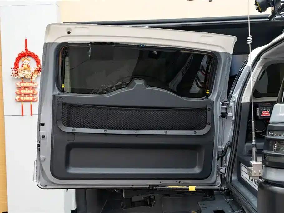 2017 FJ Cruiser 4.0L — миниатюра 20