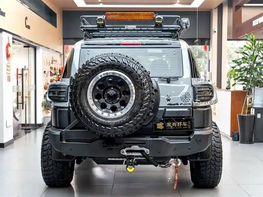 2017 FJ Cruiser 4.0L — миниатюра 5