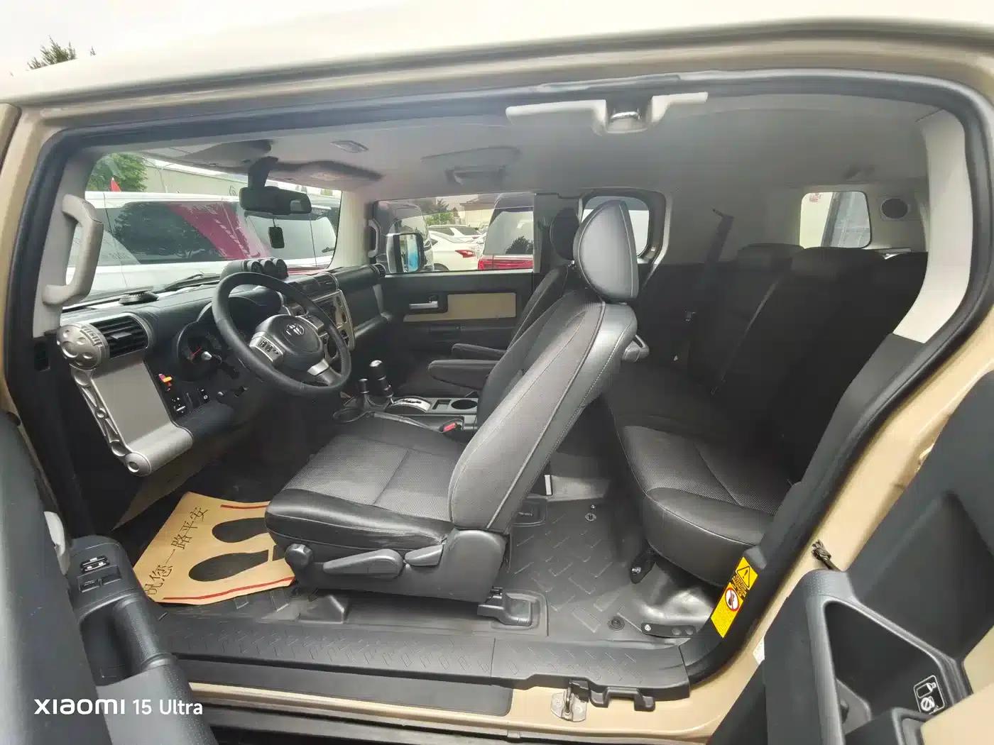 2013 FJ Cruiser 4.0L — миниатюра 7
