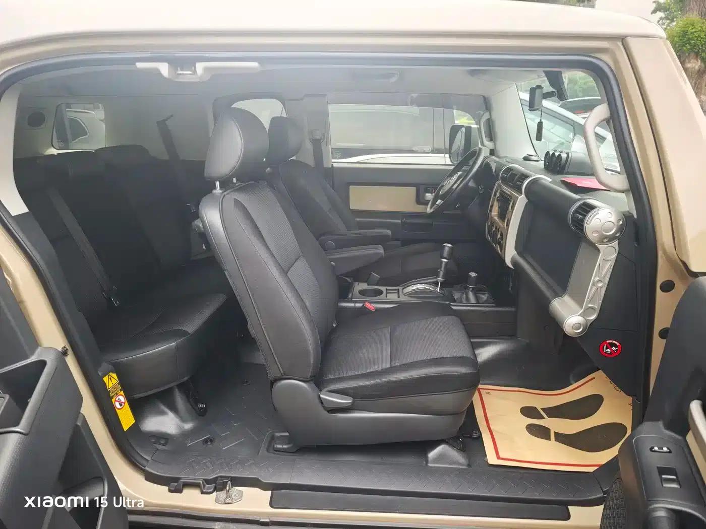 2013 FJ Cruiser 4.0L — миниатюра 9