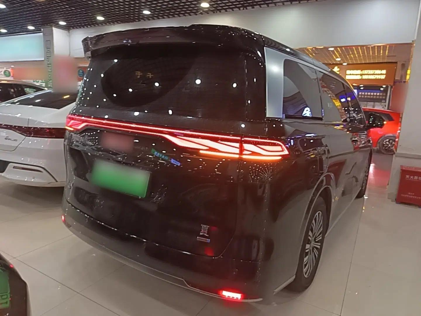 BYD Xia 2025 DM-i 1.5T 100km Supreme Edition — миниатюра 6