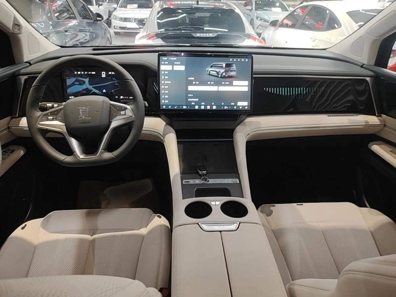 BYD Xia 2026 DM-i 1.5T 218KM Excellence Edition — миниатюра 13