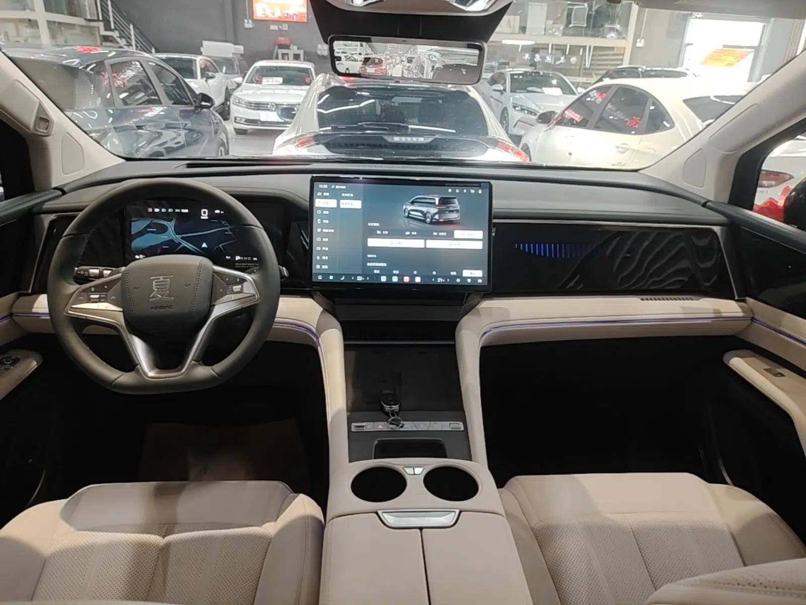 BYD Xia 2026 DM-i 1.5T 218KM Excellence Edition — миниатюра 17