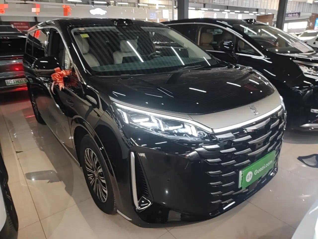BYD Xia 2026 DM-i 1.5T 218KM Excellence Edition — миниатюра 3