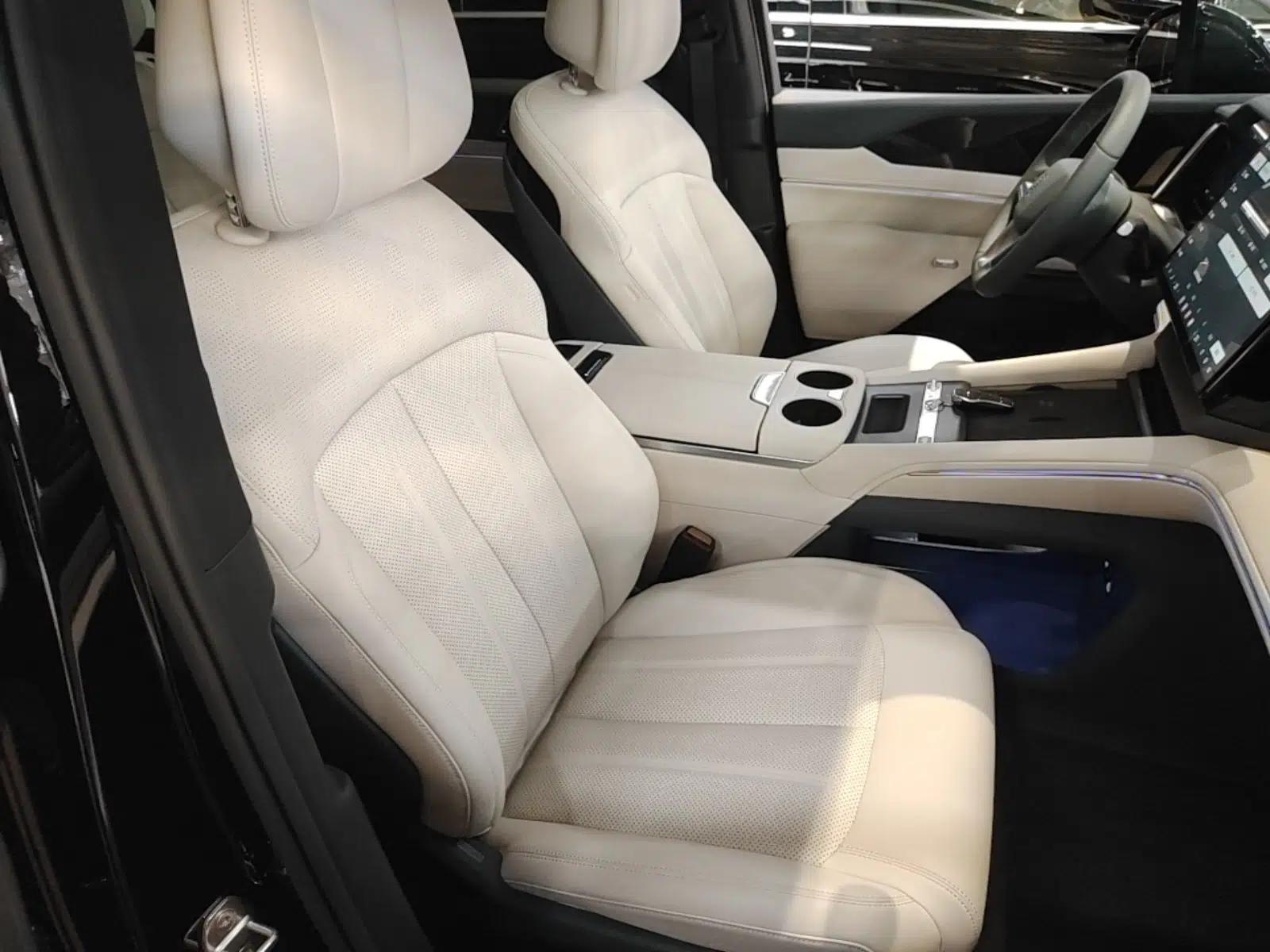 BYD Xia 2026 DM-i 1.5T 218KM Excellence Edition — миниатюра 23