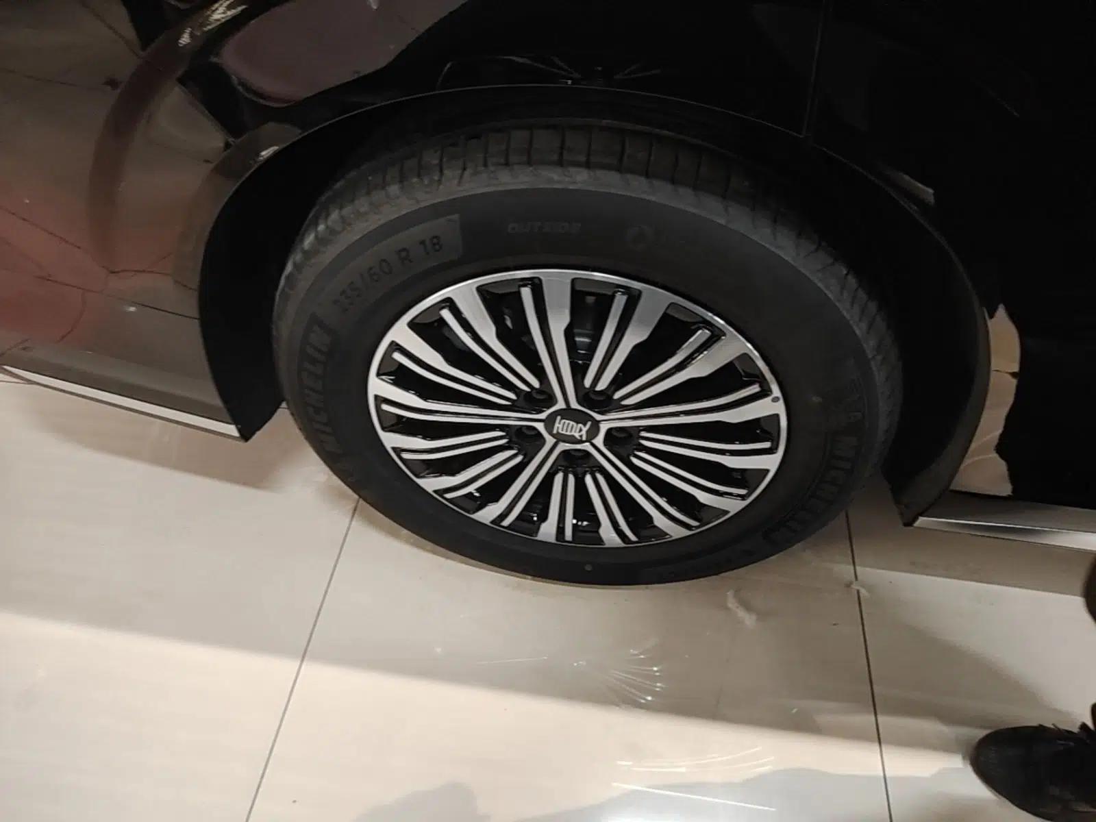 BYD Xia 2026 DM-i 1.5T 218KM Excellence Edition — миниатюра 10
