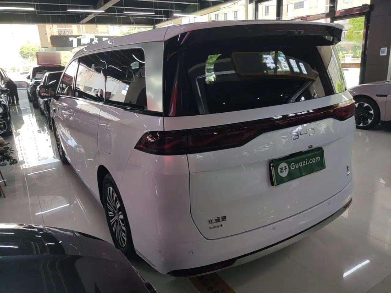 BYD Xia 2025 DM-i 1.5T 100km Leading Model — миниатюра 4