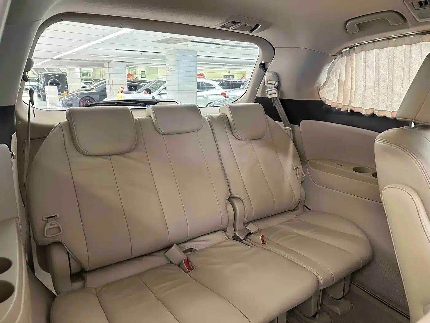 2012 Previa 2.4L 7-seater Luxury Edition — миниатюра 16