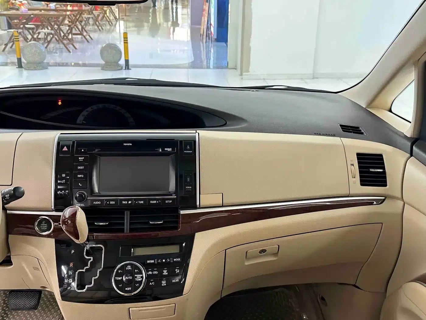 2012 Previa 2.4L 7-seater Luxury Edition — миниатюра 18