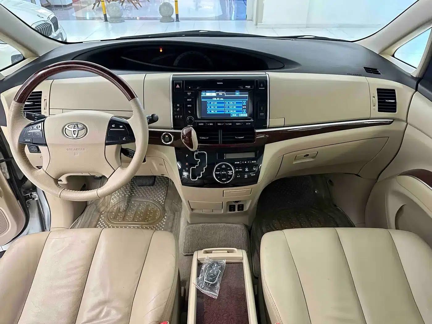 2012 Previa 2.4L 7-seater Luxury Edition — миниатюра 21