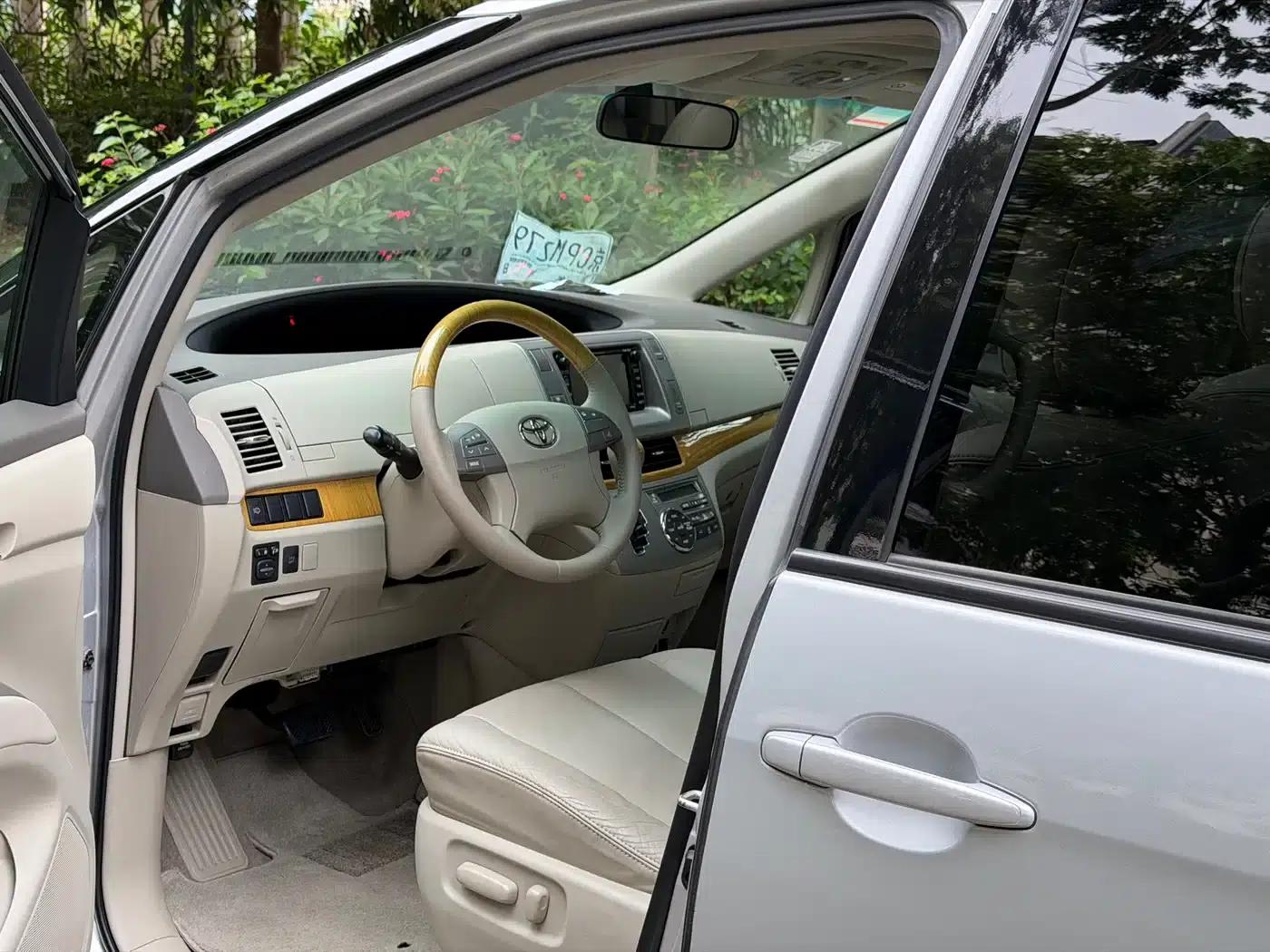 2006 Previa 2.4L 7-seater Luxury Edition — миниатюра 6