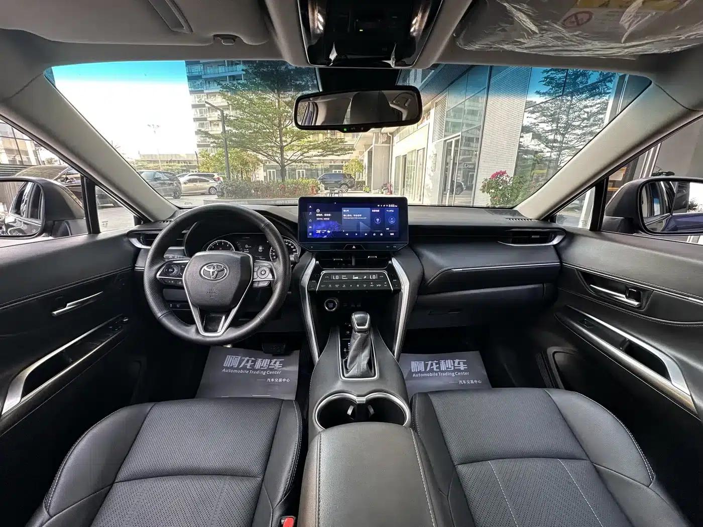 HARRIER 2022 2.0L CVT 2WD Premium Edition — миниатюра 16