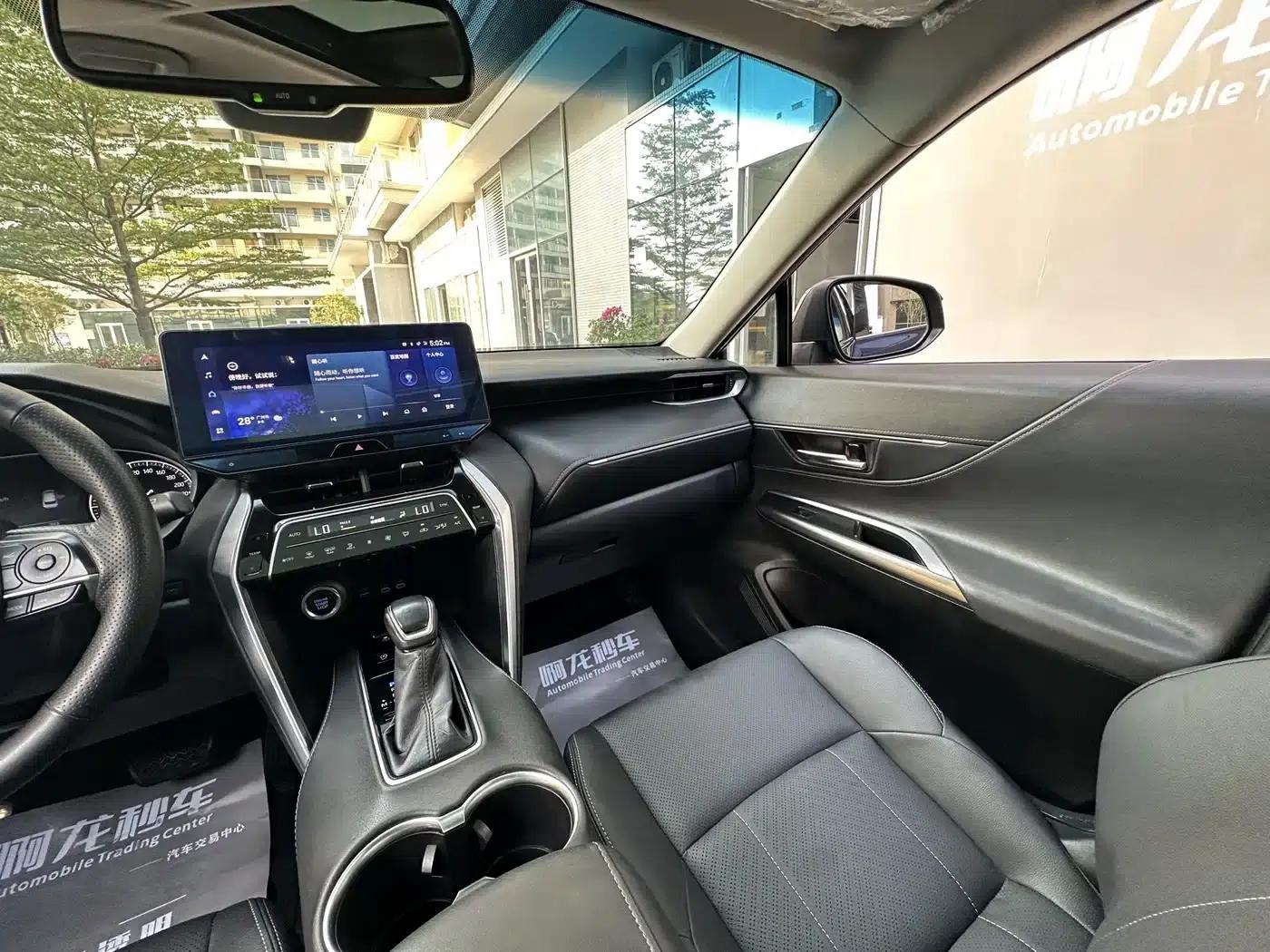 HARRIER 2022 2.0L CVT 2WD Premium Edition — миниатюра 18