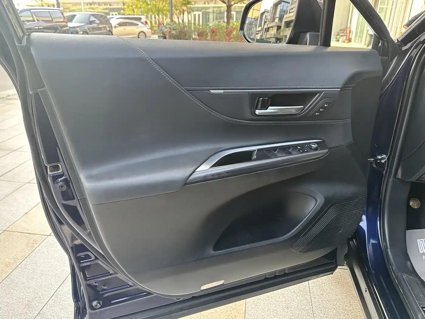 HARRIER 2022 2.0L CVT 2WD Premium Edition — миниатюра 24
