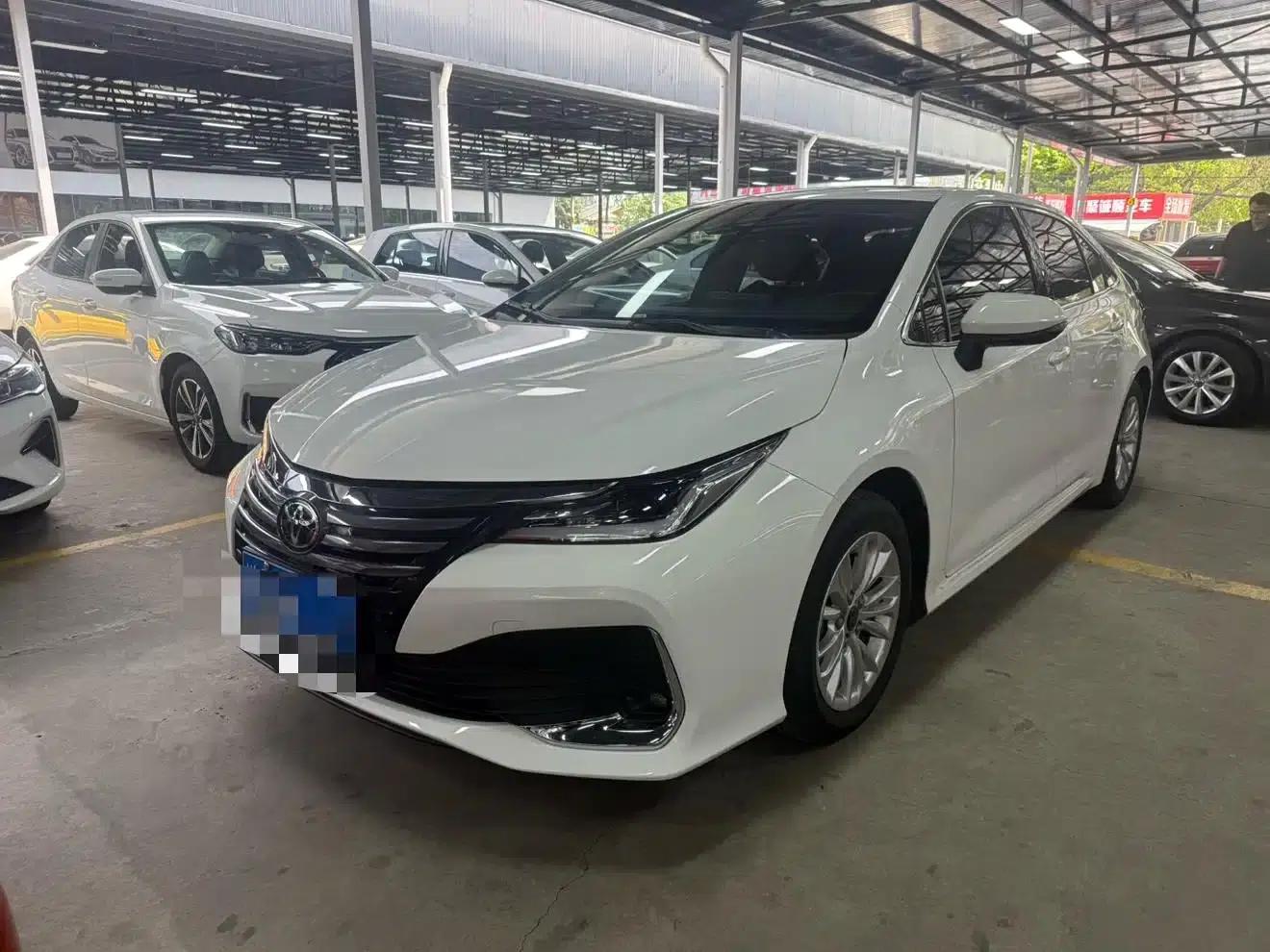 2023 Avalon 2.0L Elite Edition — миниатюра 1