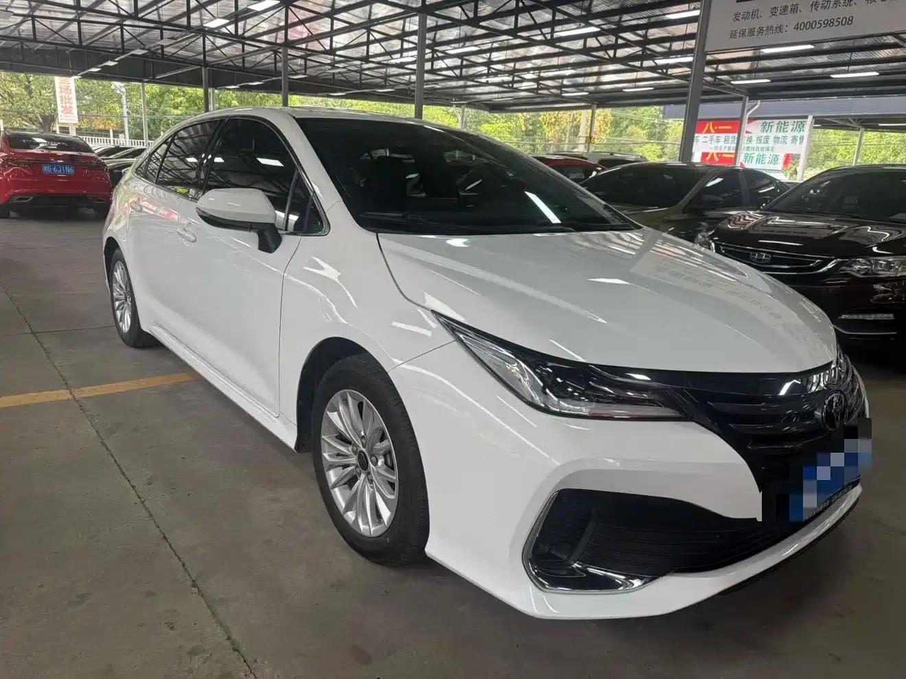 2023 Avalon 2.0L Elite Edition — миниатюра 3